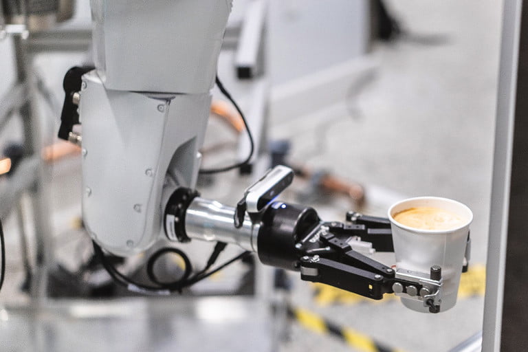 Robot Making Coffee Automate to gain more profits with less input ⚙